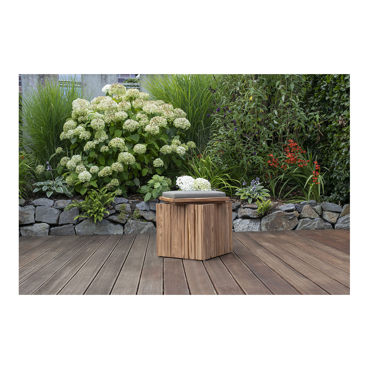Teak-Box / -Hocker, inkl. Kissenauflage Teak-Box / -Hocker, inkl. Kissenauflage
